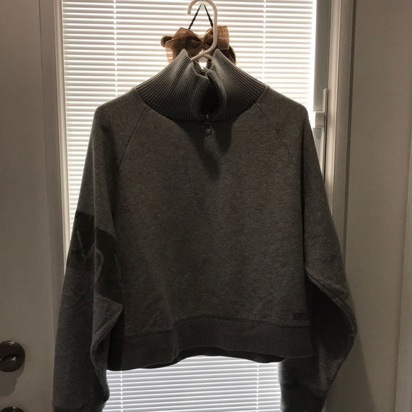 Calvin Klein sweatshirt - Picture 2 of 5